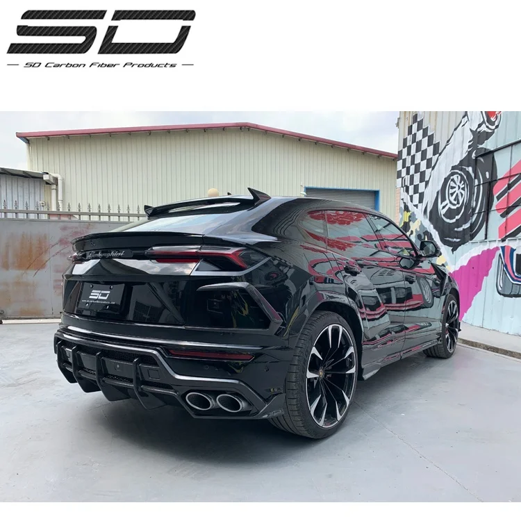 Half Carbon Fiber and fiberglass Top-Car Design Body Kit For Lambor ni URUS top-car style full body kit
