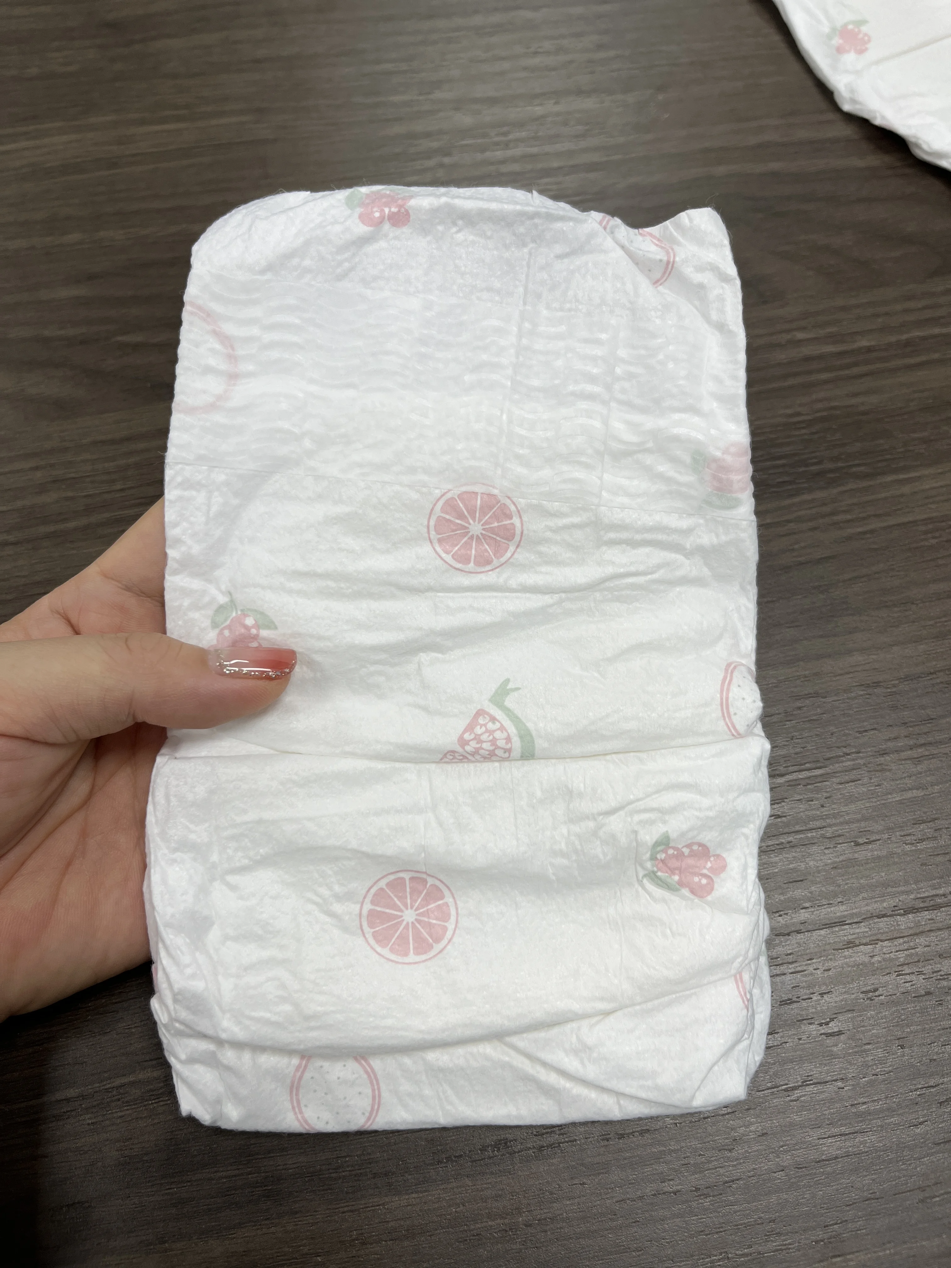 Chinese Manufacturers Produce Baby pink Diapers Products Cheap Wholesale