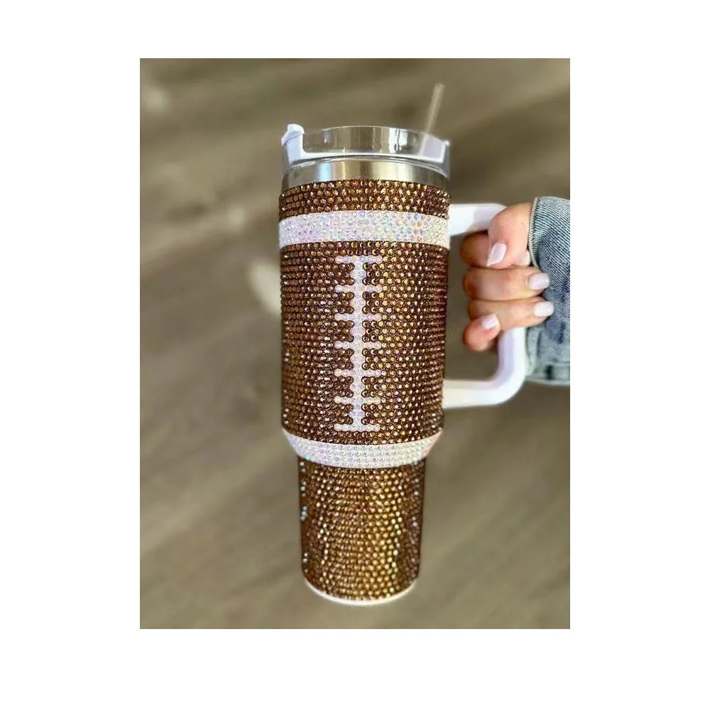 Новый дизайн большой емкости кофейный стакан 40 унций регби футбол горный хрусталь стакан с ручкой