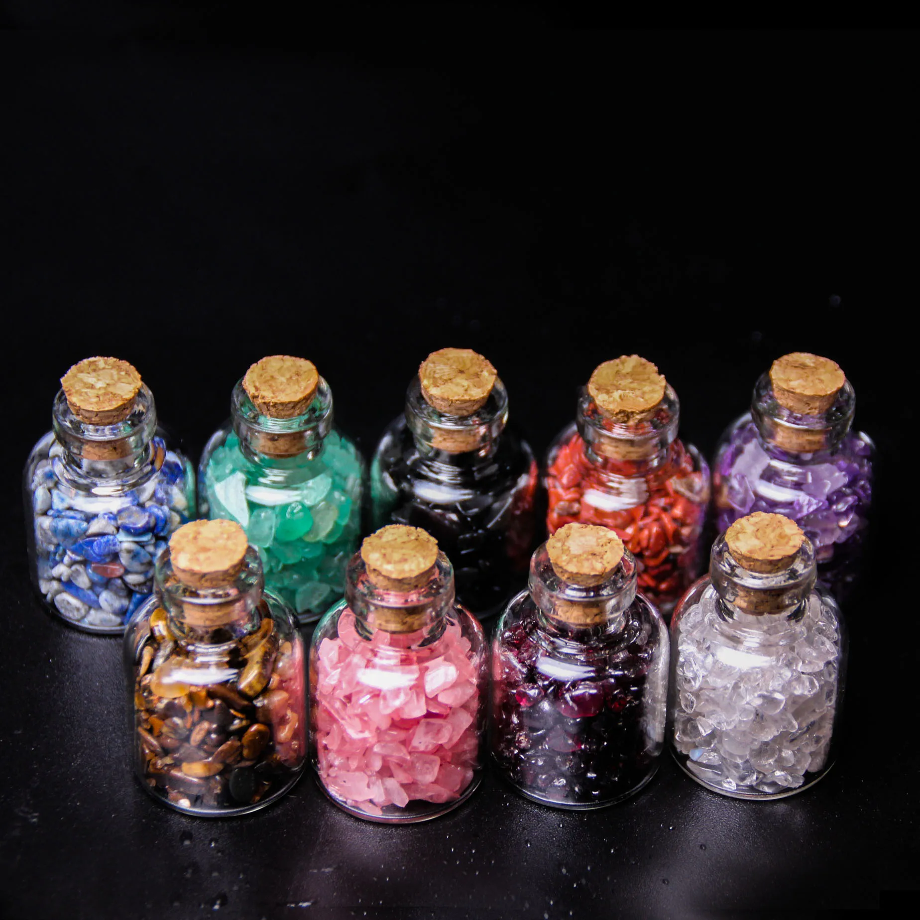 Wholesale Mini Chip Crystal Stones Chip Crushed Stone in Glass Wishing Bottle Chakra Small stones