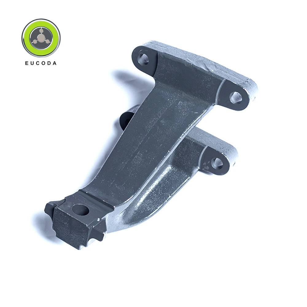 High Quality Spare Parts Engine Right Front Bracket For Howo Chassis