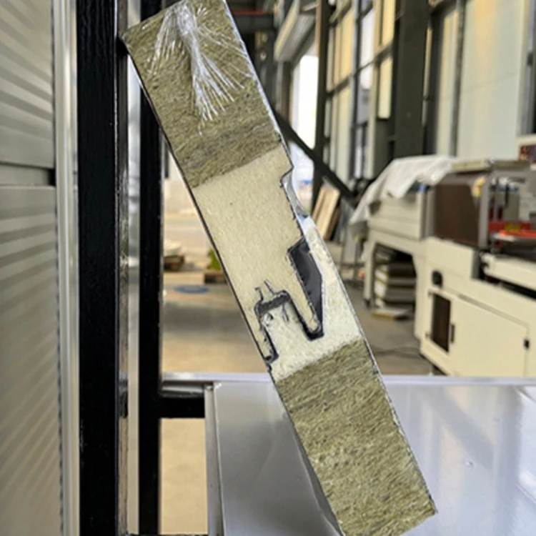 Polyurethane edge sealing composite rock wool sandwich board can be customized in a variety of specifications