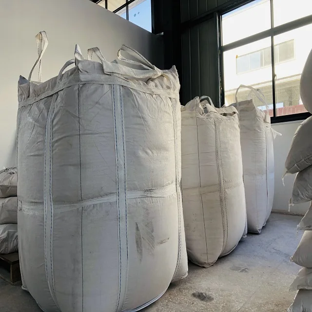 Activated bleaching earth for oil decoloration