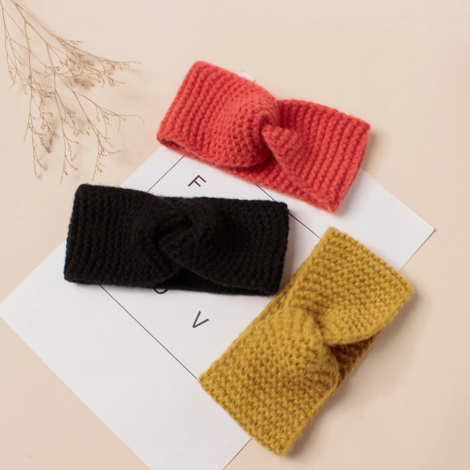 YiYuan Wholesale Plain Wool Knitted Cross Headband for Baby Newborn Hairband Kids Headwraps Wash Face Winter Warm Turban Child
