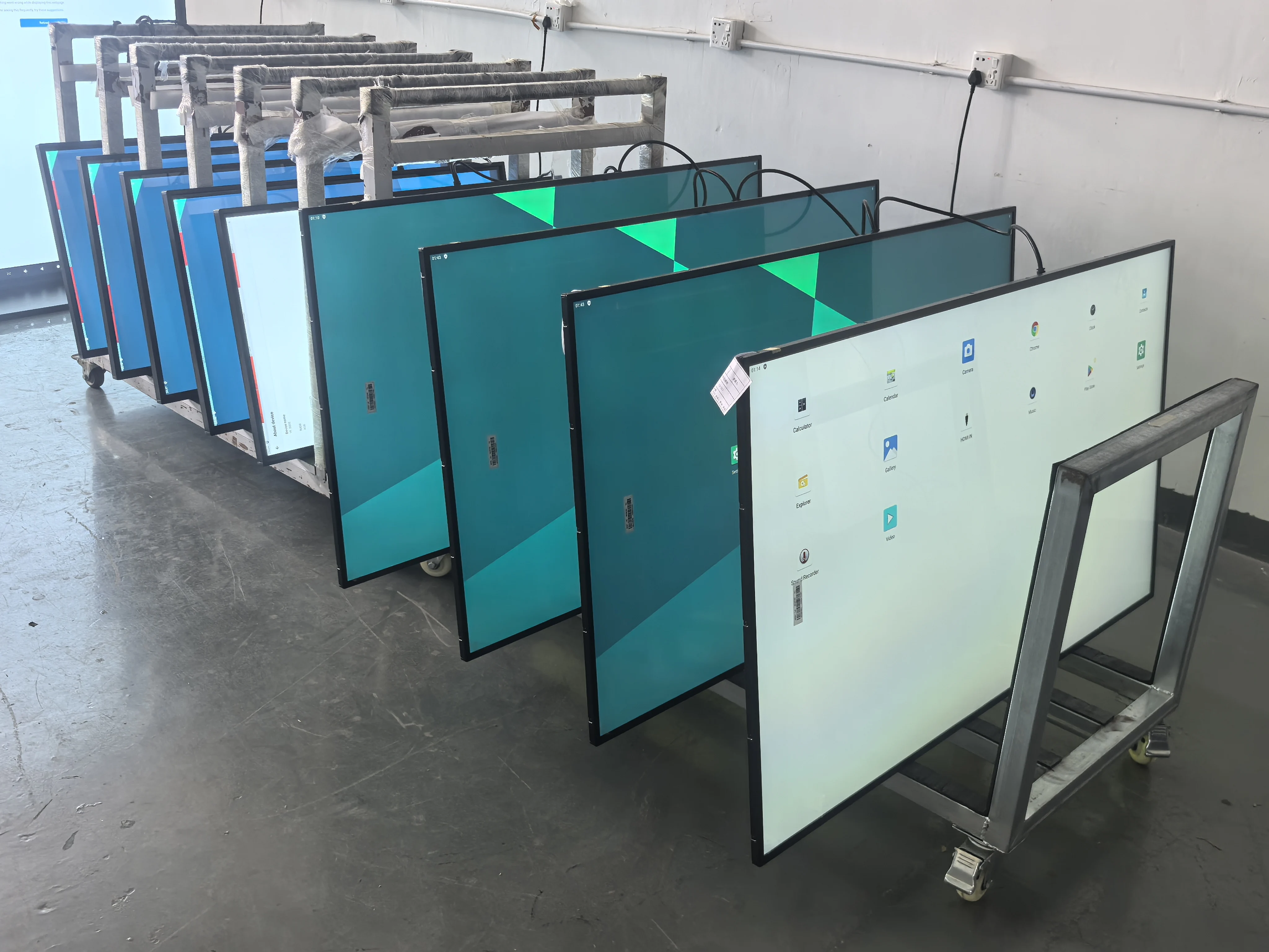 32 43 55 65 Inch Super Narrow Frame Android 11 wifi Smart TV LCD Screen Advertising Players Digital Signage for Wall Mount