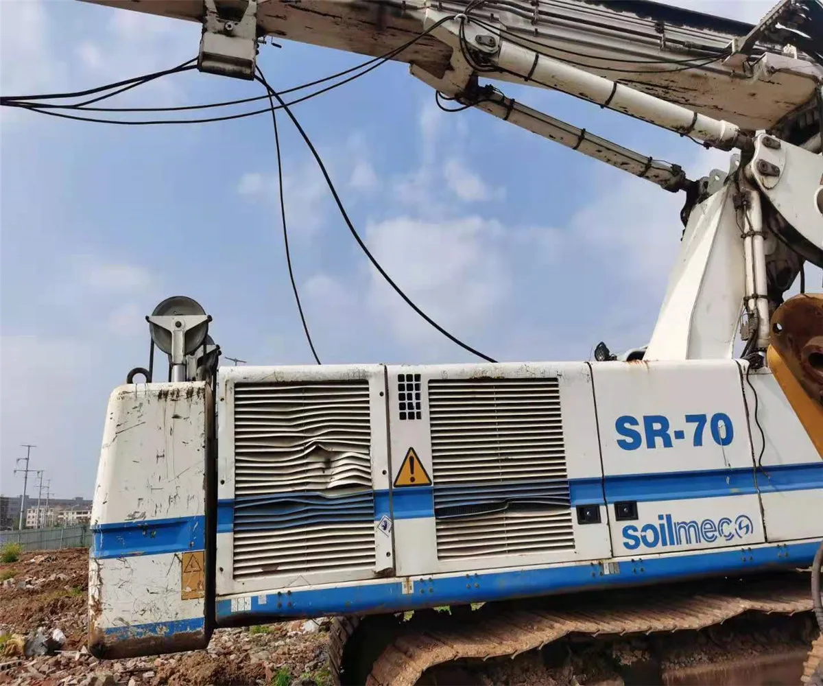SECOND HAND SR-70 HYDRAULIC ROTARY DRILLING RIG USED CONDITION SOILMEC SR-70 SR-65 R-516 DRILLING RIG