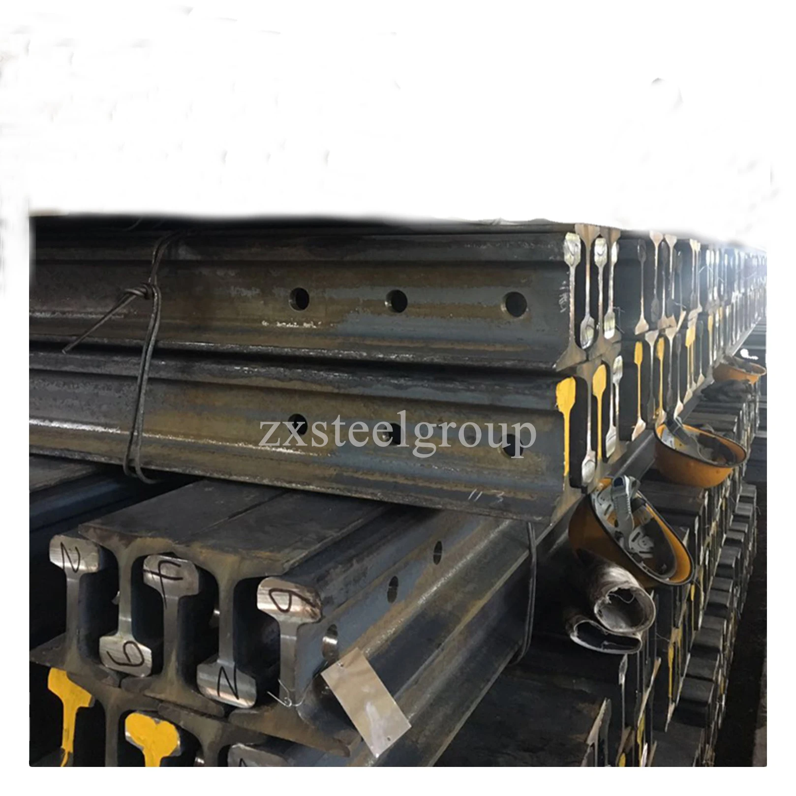 China Customized UIC54 railway rails factory direct sale uic54 heavy steel rail