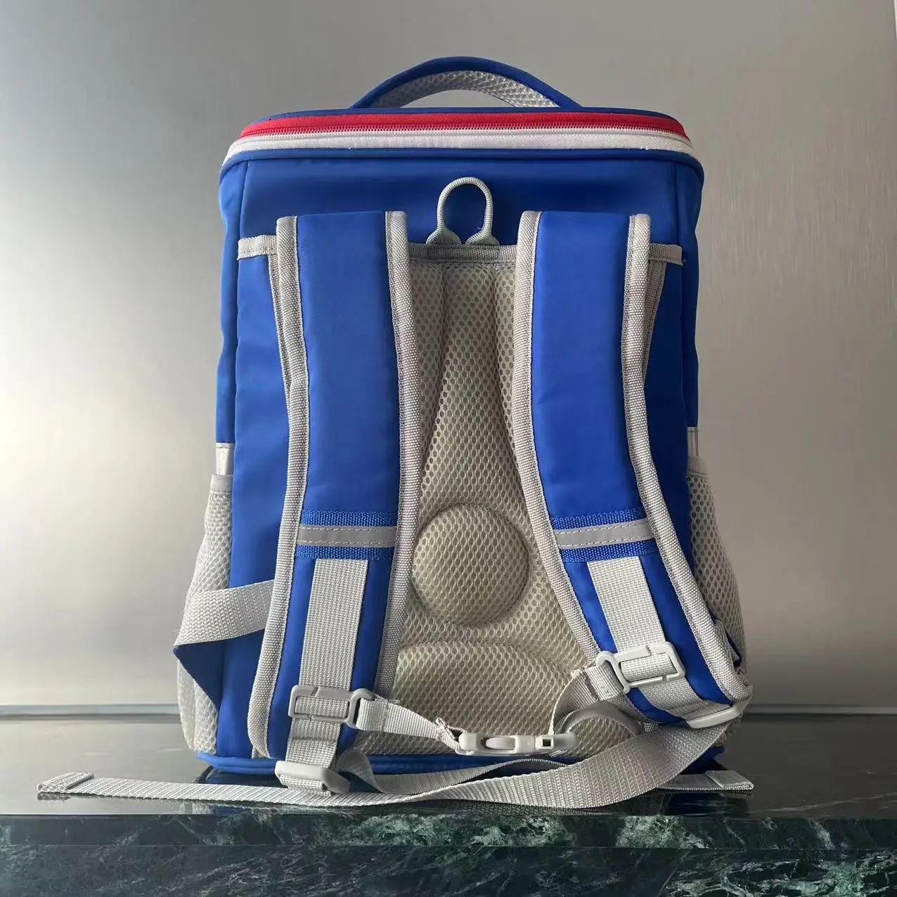 Wholesale Unisex Kawaii Waterproof Schoolbag Large Capacity Backpack for Primary School Kids Lightweight with Zipper Closure