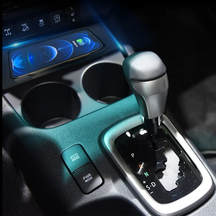 Auto Electronics Car Accessories Fast Wireless Charger Wireless Mobile Car Charger For Toyota Hilux Revo 2016 - 2020