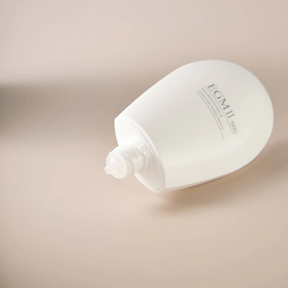 Белая бутылка для крема лица 30 мл 50