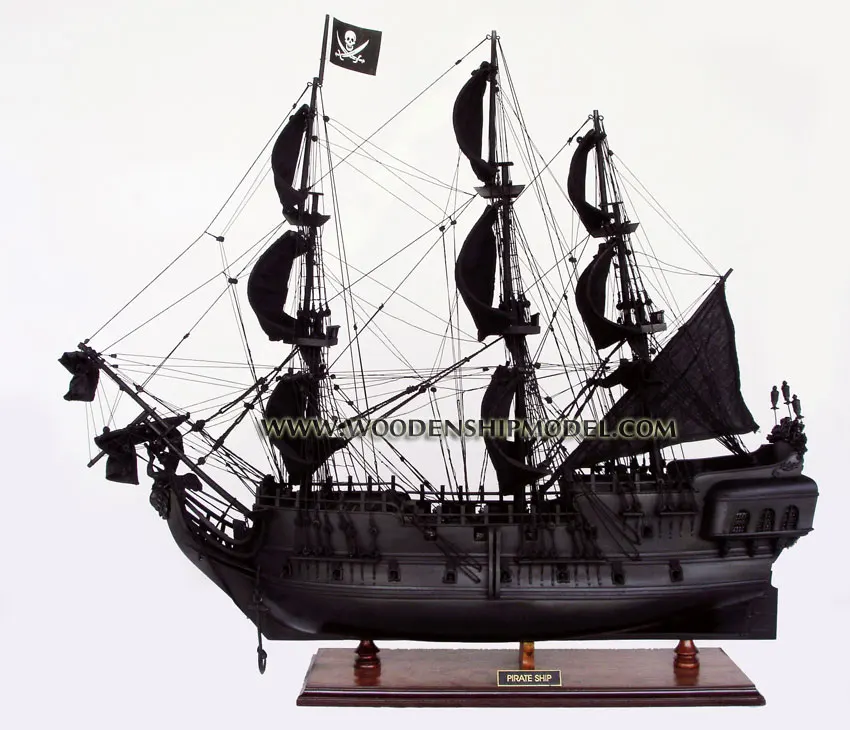 PIRATE OF THE CARIBBEAN - WOODEN MODEL BOAT - HIGH QUALITY