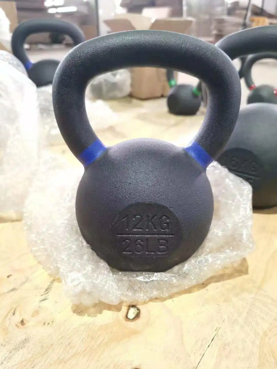 Factory sale Powder Coated Cast Iron kettlebell color rubber kettlebell cement concrete kettlebell
