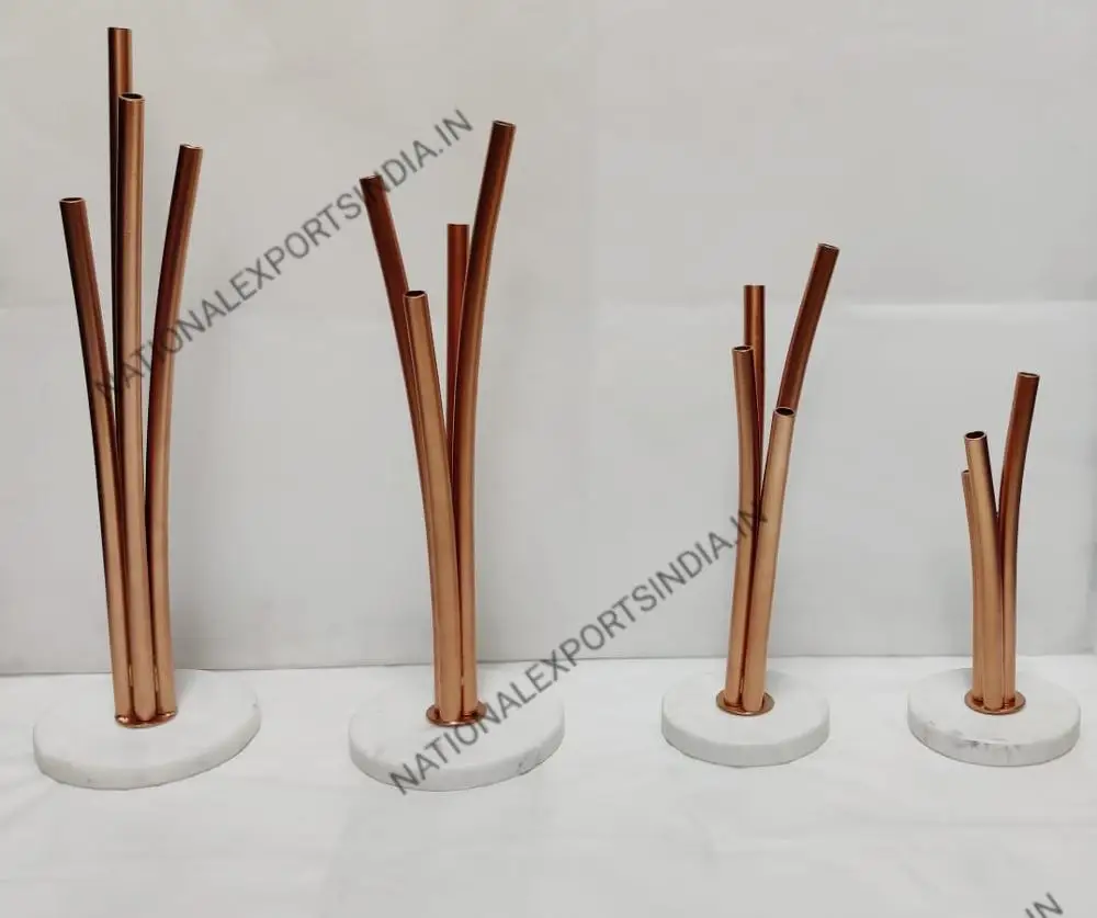 Металлические вазы