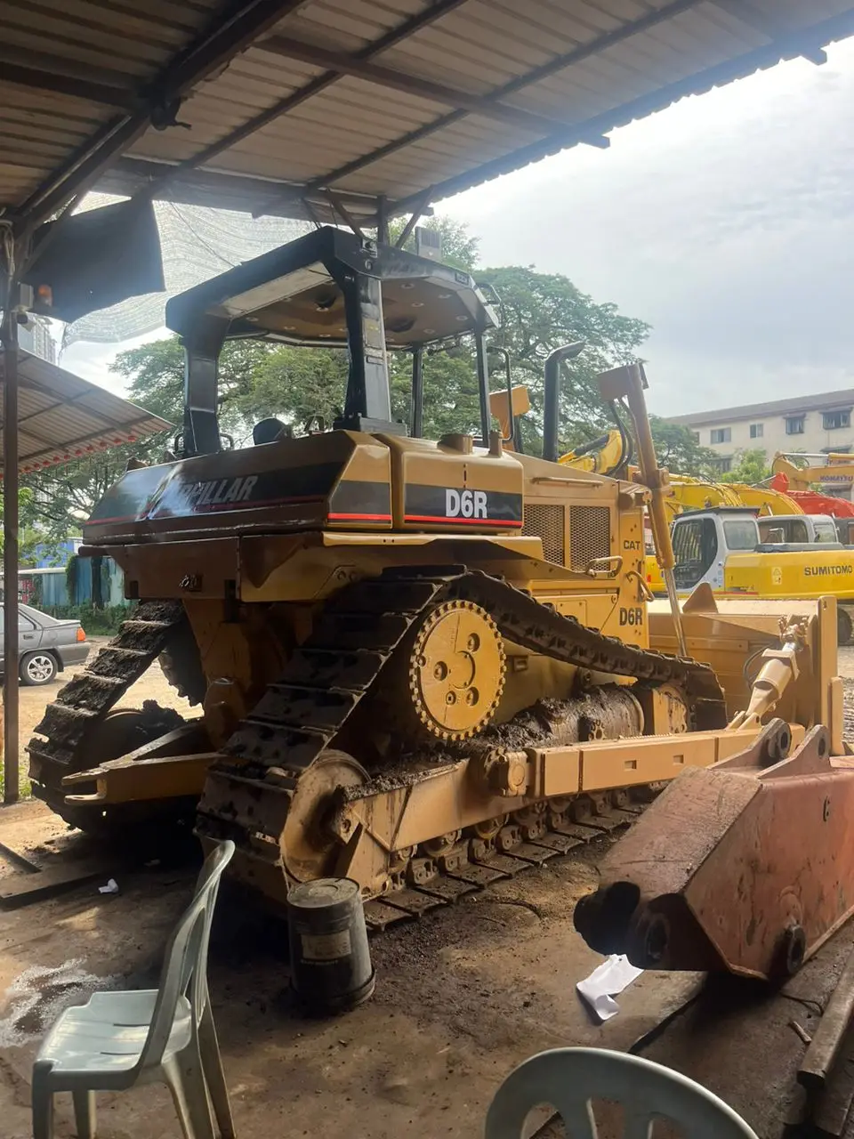 Дозер Caterpillar D6R гусеничный трактор