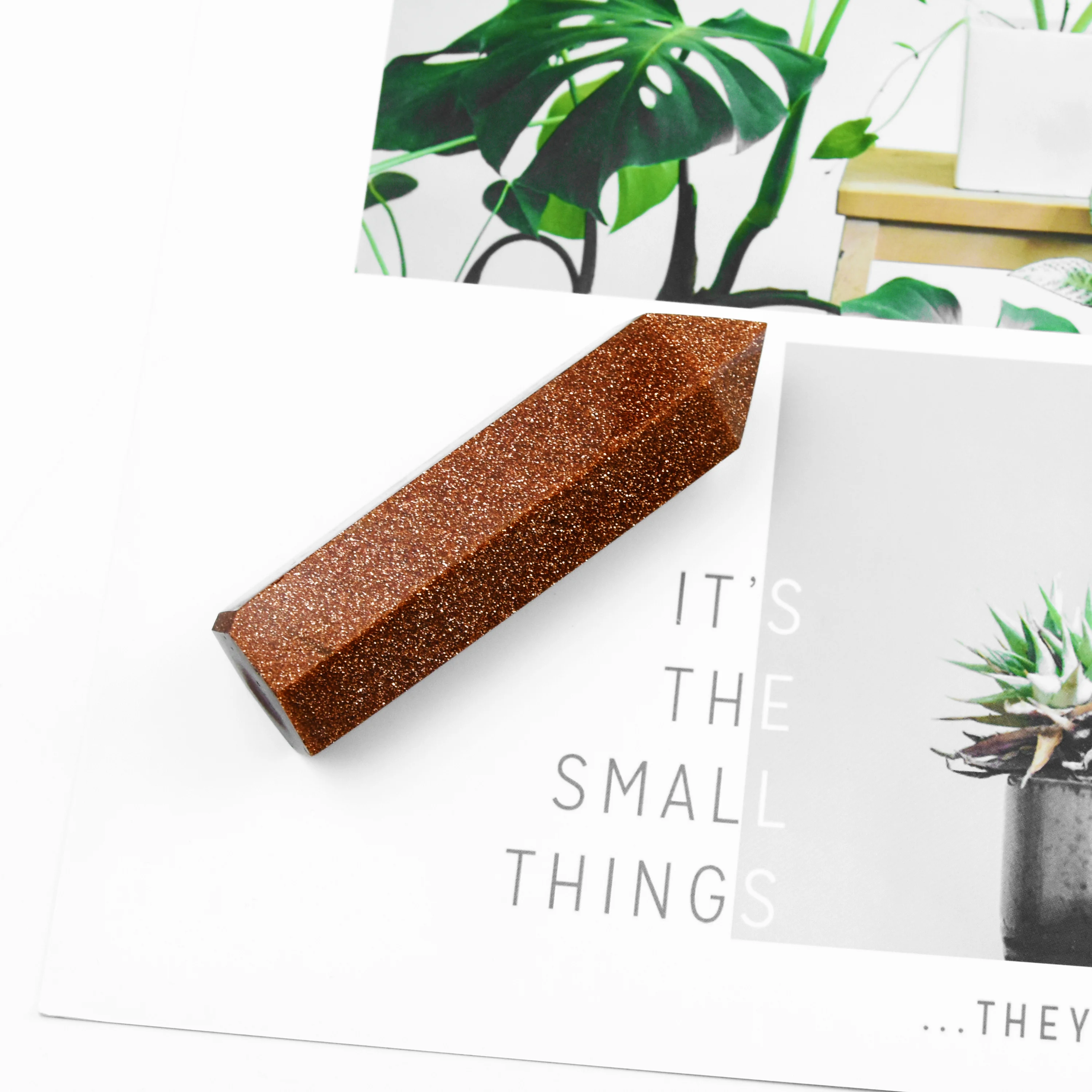 
Superior quality polished hand carved crystals healing stones golden sand stone point crystal wands crystal tower for Fengshui 