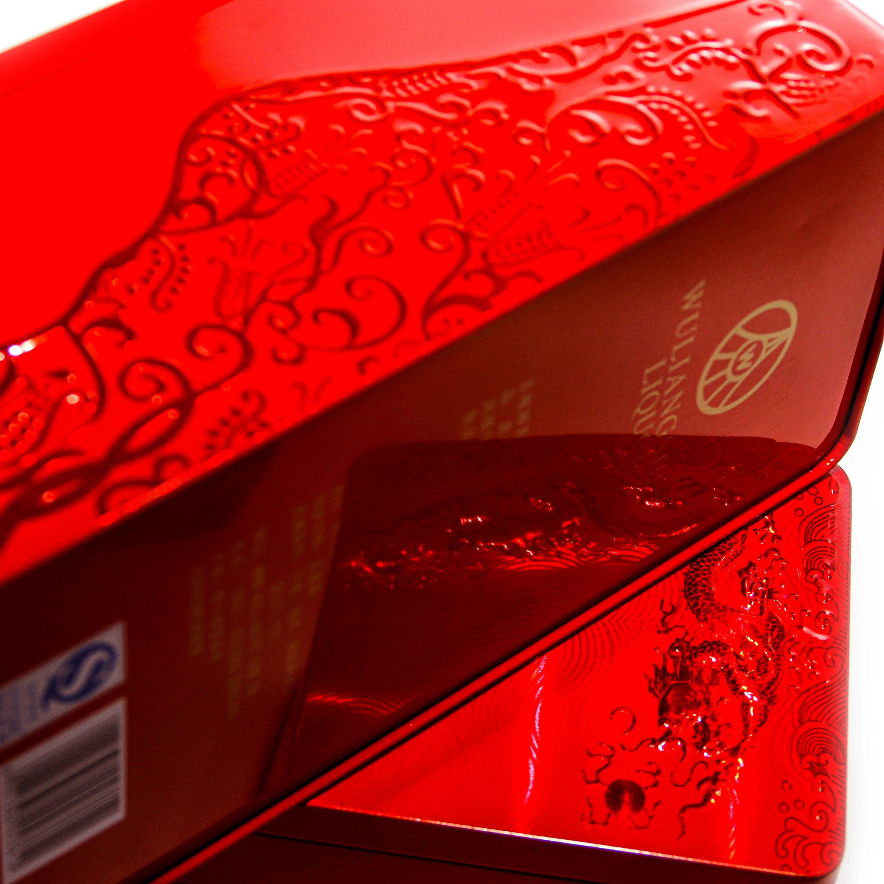 
welcome look wine tin boxes packaging cans custom logo high quality Embossing technique 2021 NEW MODE 