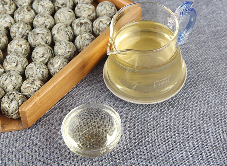 Top grade Source manufacture alpine forest white moonlight tea Flavor blooming tea Dragon Pearl ball tea aroma healthy drinks