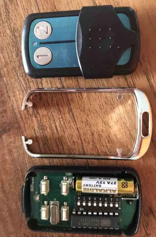 Gates remote control/Wireless transmitters 2 buttons remote with 8 digits