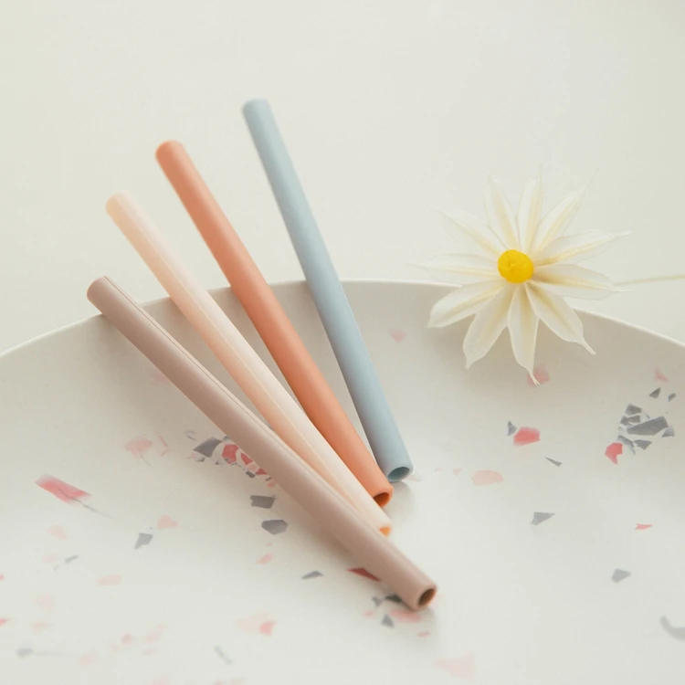 Wholesale Eco-Reusable Custom Colored Drinking Silicone Straw Set