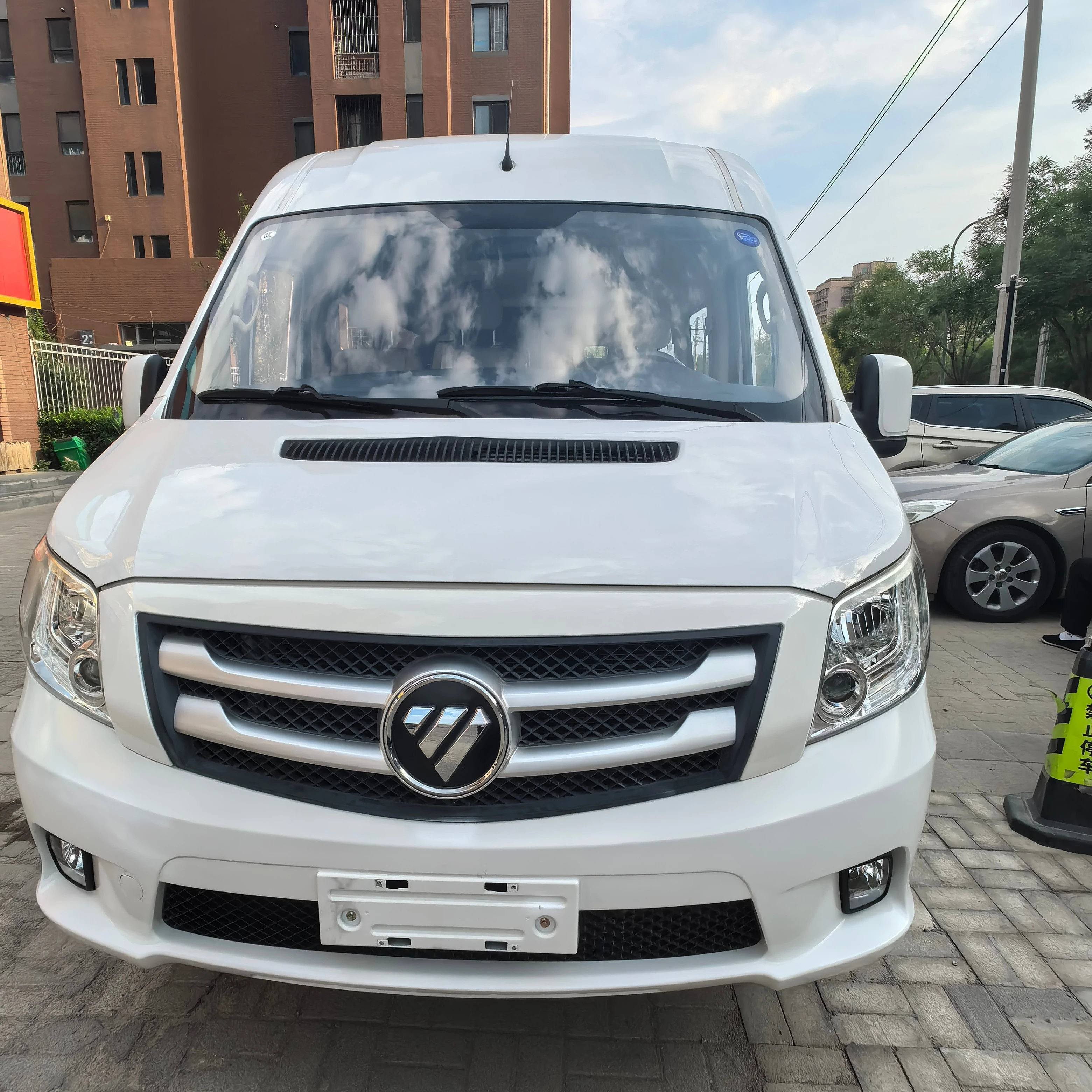 Foton Toano 16 seats petrol or diesel 2.5L passenger van bus
