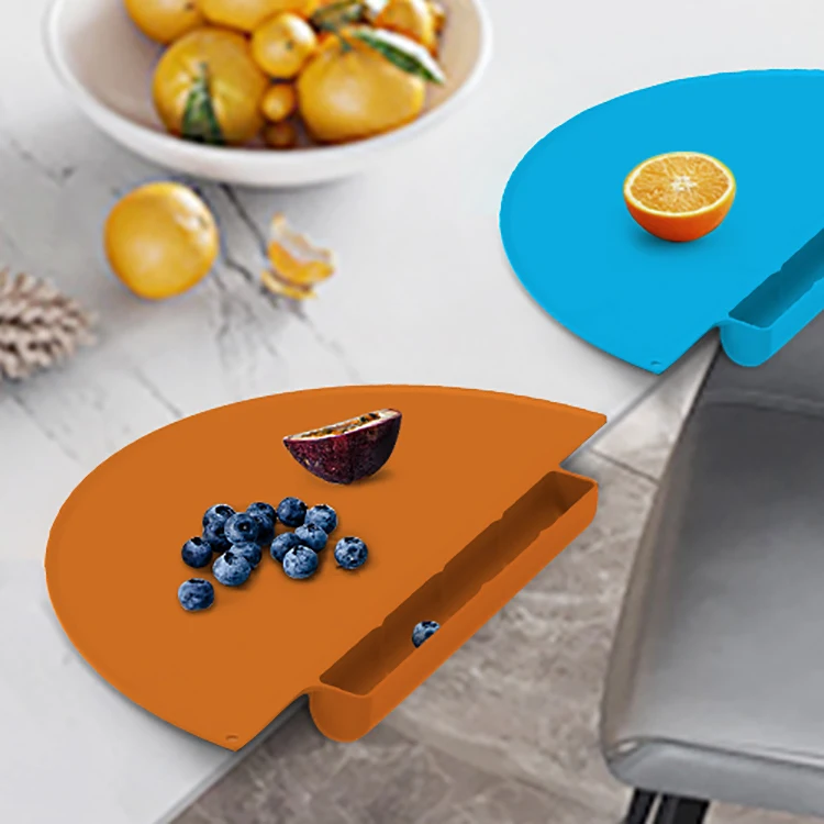 Heat-Resistant Placemats Customized Table Mat BPA-Free Baby Feeding Placemat with Food Catching Tray