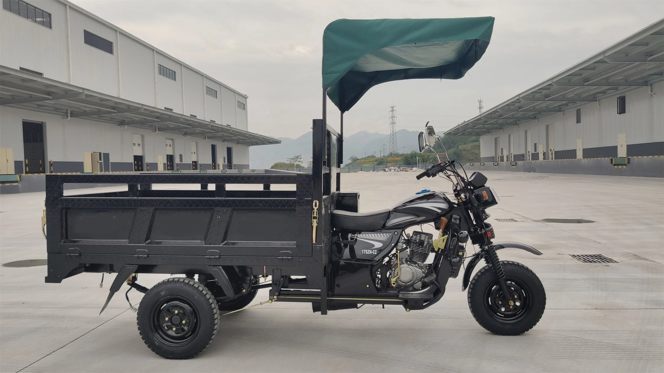 Hot 175ZH-C2 150cc 175cc 200cc 4X4 Cargo Tricycle Motorbike Freighter with Sunshade Roof Tarpaulin Tent Motors