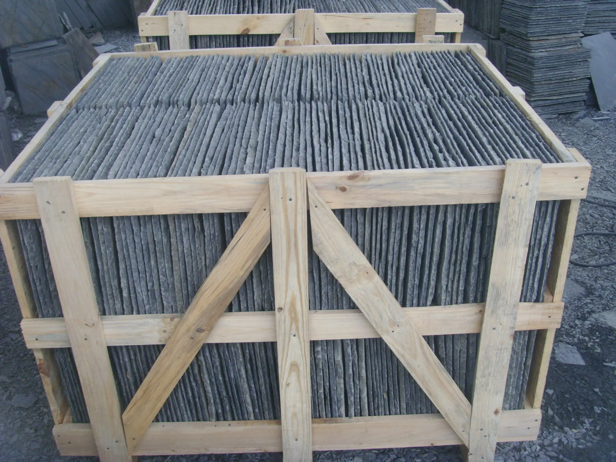 Экологически чистый простой в установке шиферный камень плитка для крыши бесплатный образец черного цвета