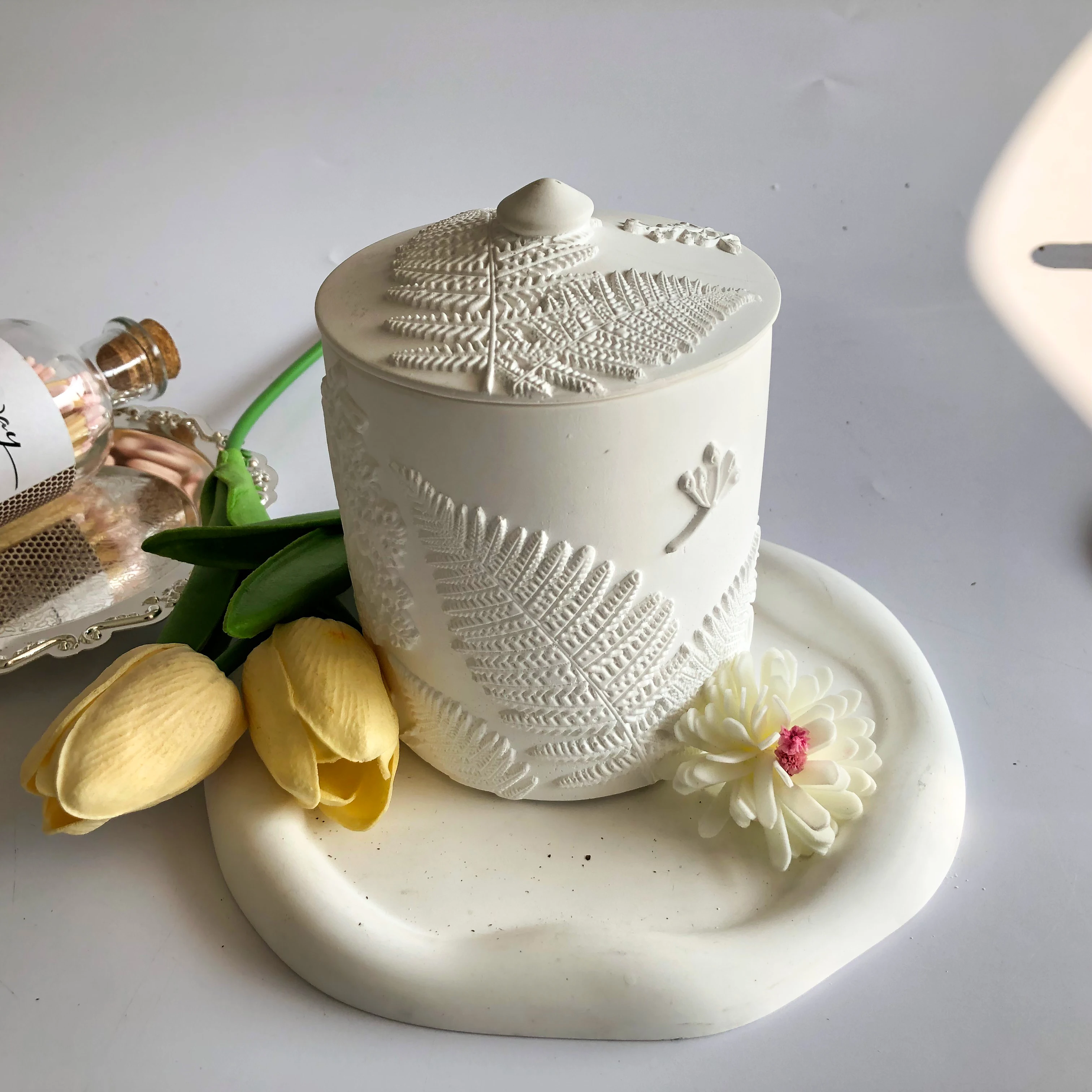Wholesale Carved Flower Gypsum Scented Candle Natural Soy Wax Home Aroma Candle Gypsum Jar Bottle Scented Candle for Decor