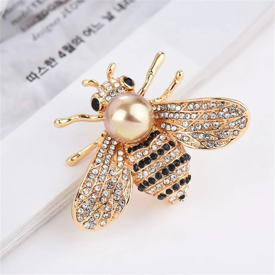Hot Selling Bee Brooch New Fashion Design Brooch With Diamond Pearl Pin Cute Accessories For Dress