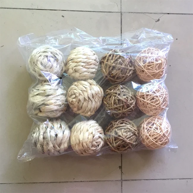 Small Animal Woven Grass Play Ball