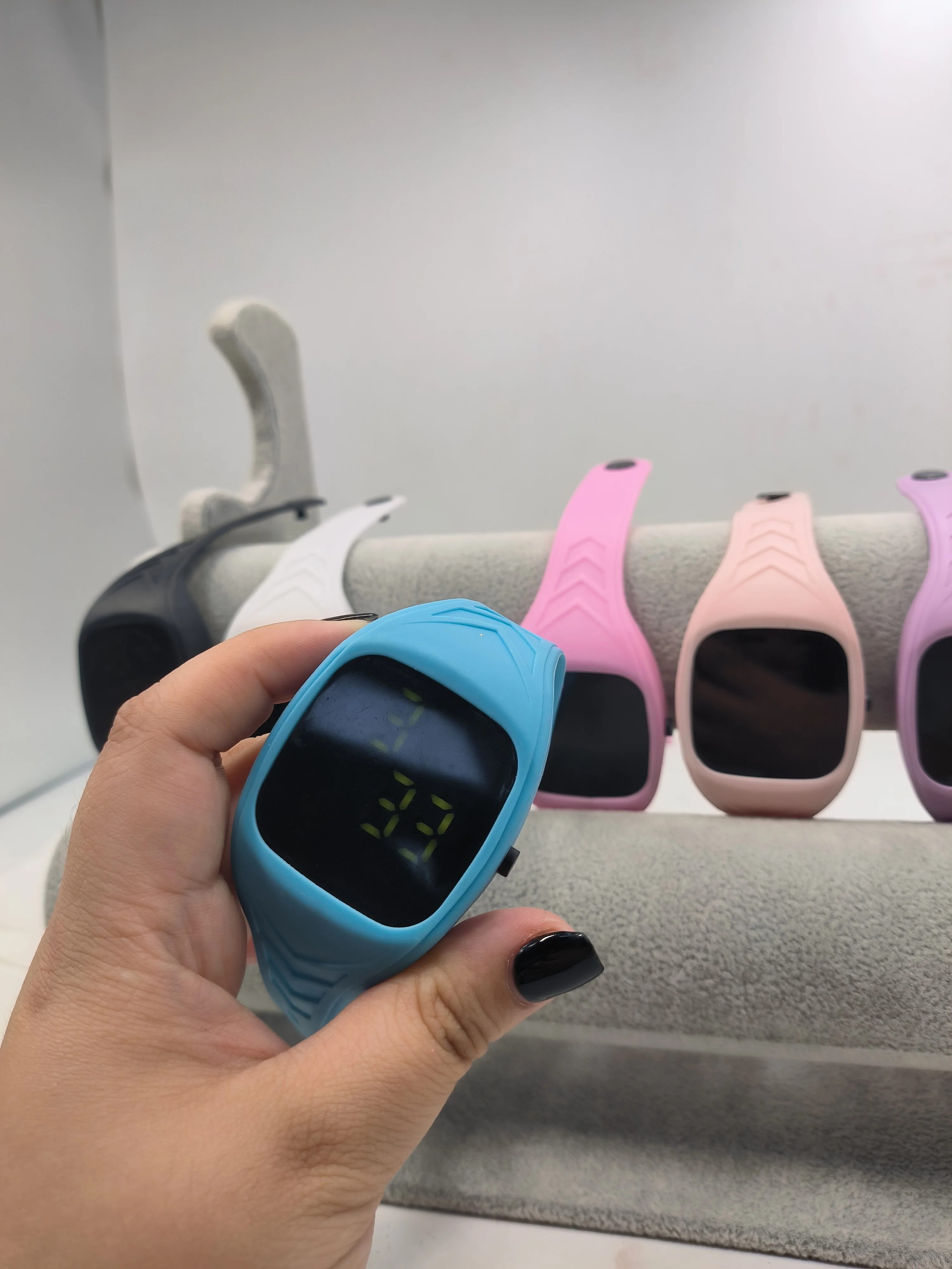New produce Student electronic watch  Smart watch wristbands fitness sport smart bracelet For Kids Digital Watches