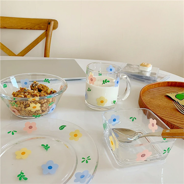 Japanese Style Cute Design Printing Handmade High Quality Transparent Kitchen Glassware Sets Home Food Plate Sets
