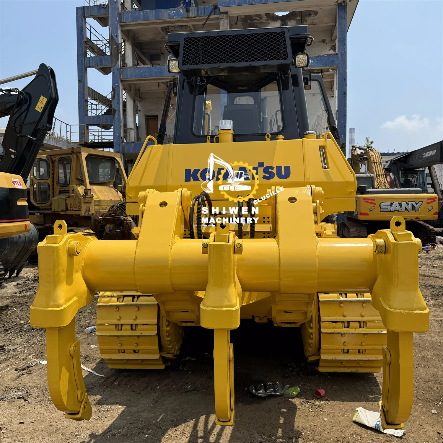 In Stock Japanese Brand Komatsu D85 Used Bulldozer High Performance Komatsu D20 D21P D31P D65 D85 Bulldozer on Sale