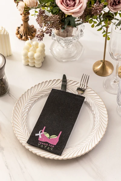 Fast Delivery Wedding Beverage Napkins Customized 3-Ply Wedding Napkins Paper Table Disposable Napkins For Wedding Decoration