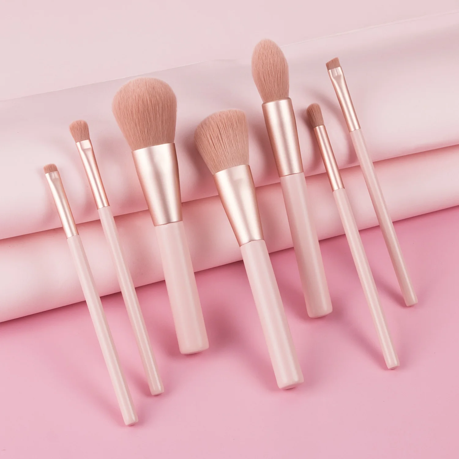 7pcs long pink makeup brush set wood handle synthetic hair brushes sets face makeup blending brushes