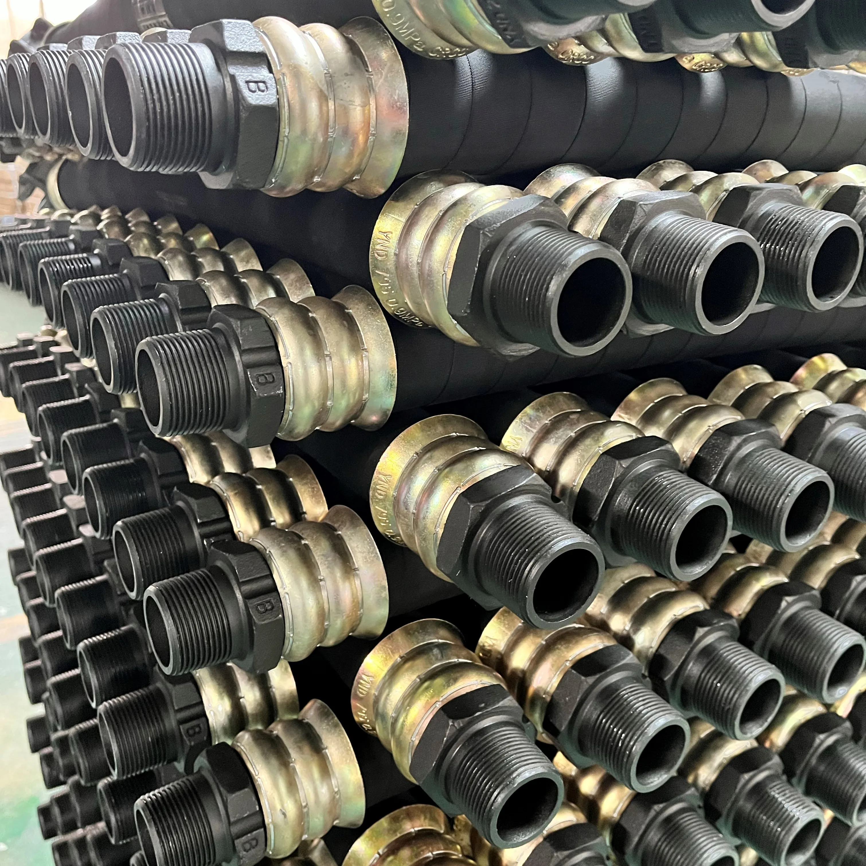 По заказу клиента, мясляный резиновый шланг поезд и железнодорожный воздуха тормозной шланг сборка