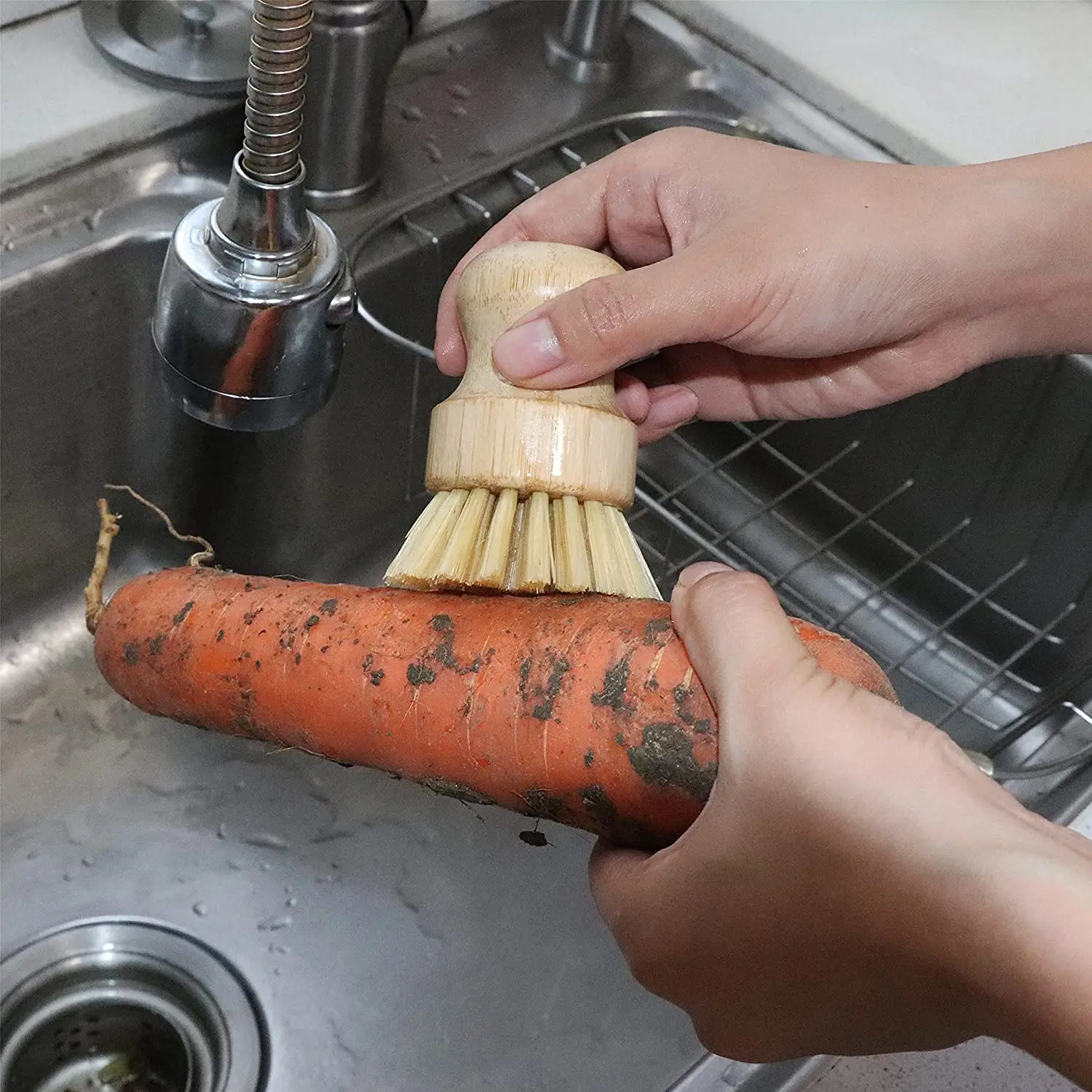 Custom wooden dishwashing brush Kitchen household brush Multi-functional cleaning dish brush