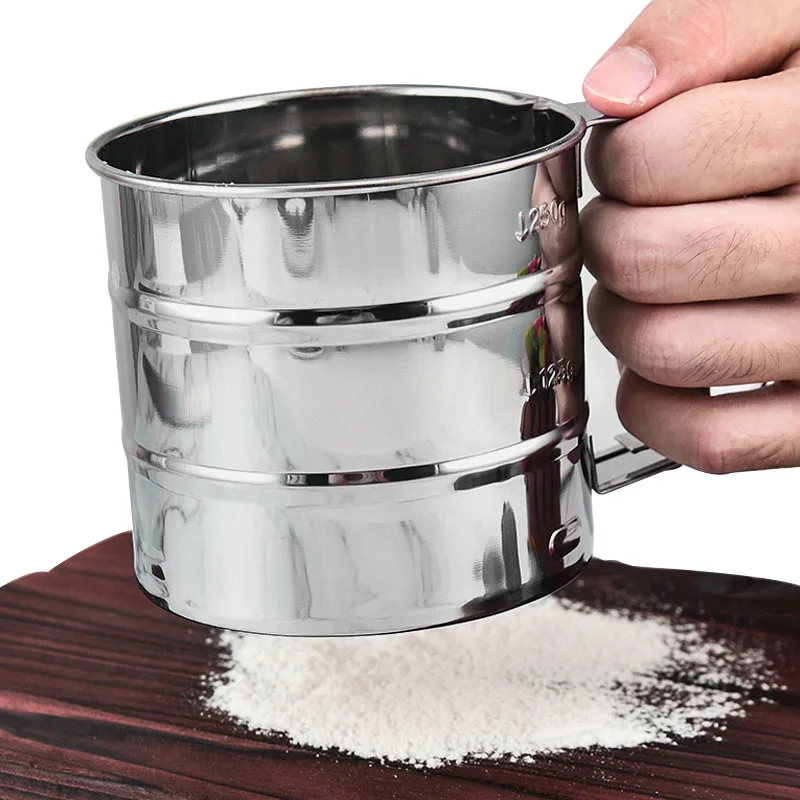 Stainless steel hand-held flour sifter Hand pressed semi-automatic filtering flour sifter Small flour sifter