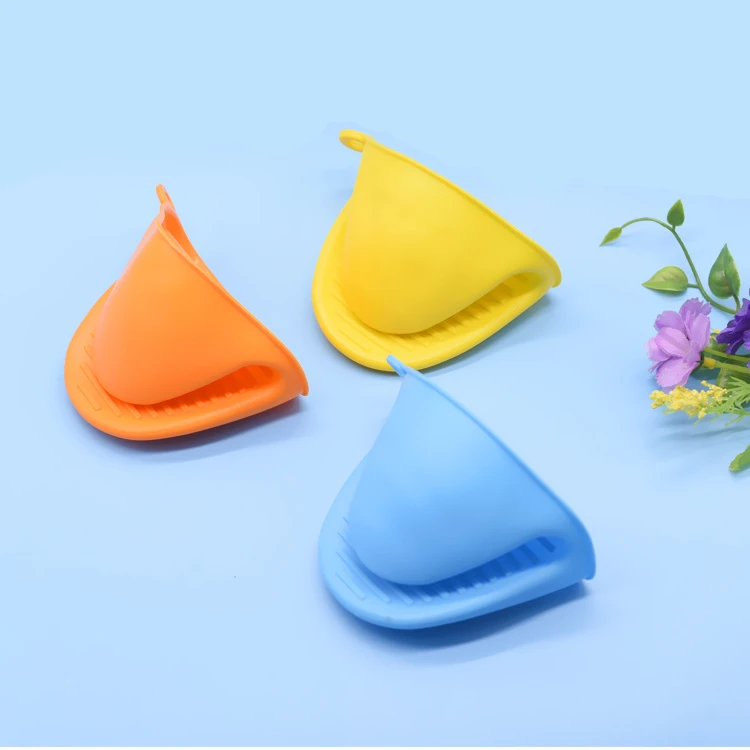 Silicone Oven Grab Mitt / Pot Holder - Various Colours Silicone Oven Grab Mitt