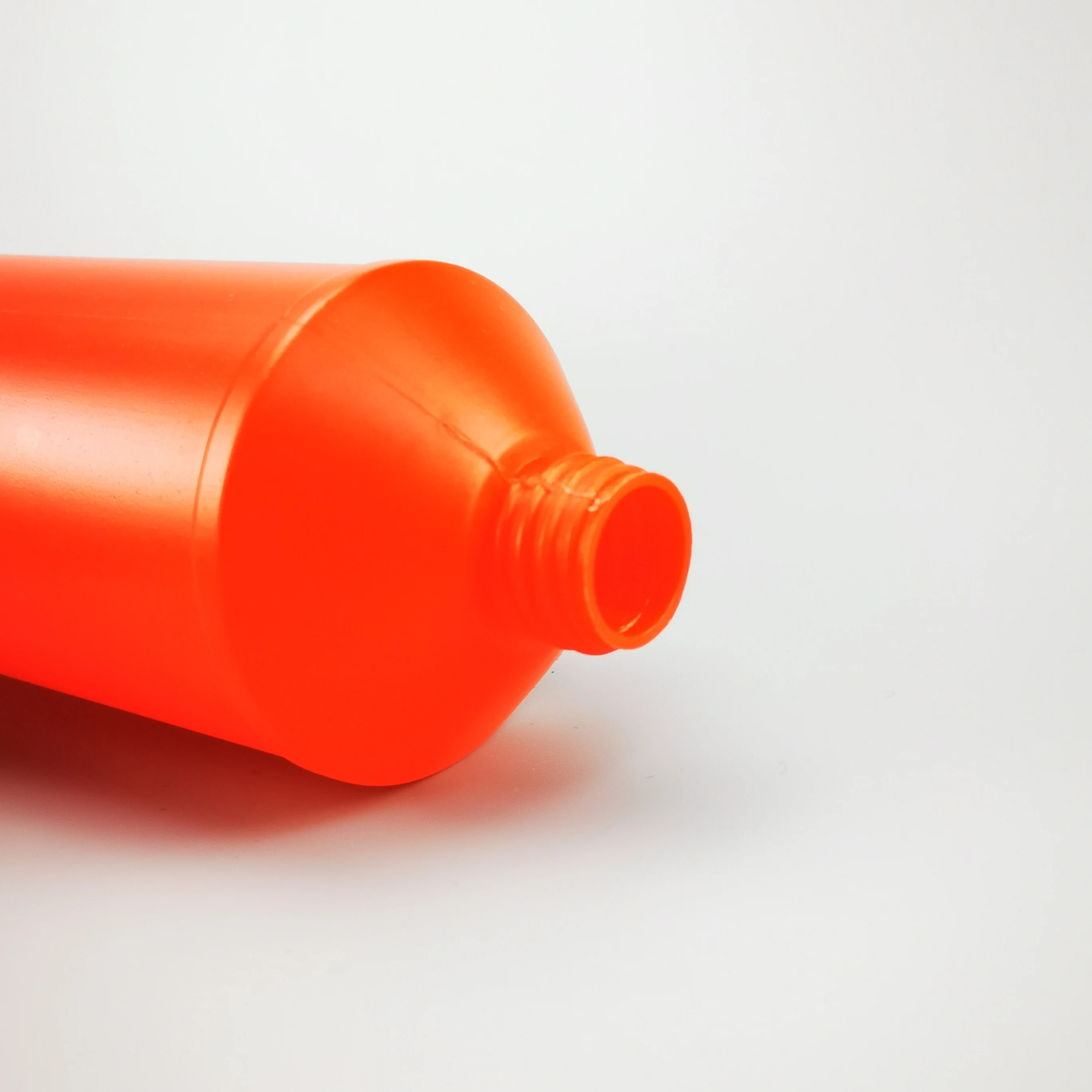  Высококачественная 1 литровая пластиковая дезинфицирующая бутылка Hdpe 1000 мл дезинфицирующего средства химическая стойкость