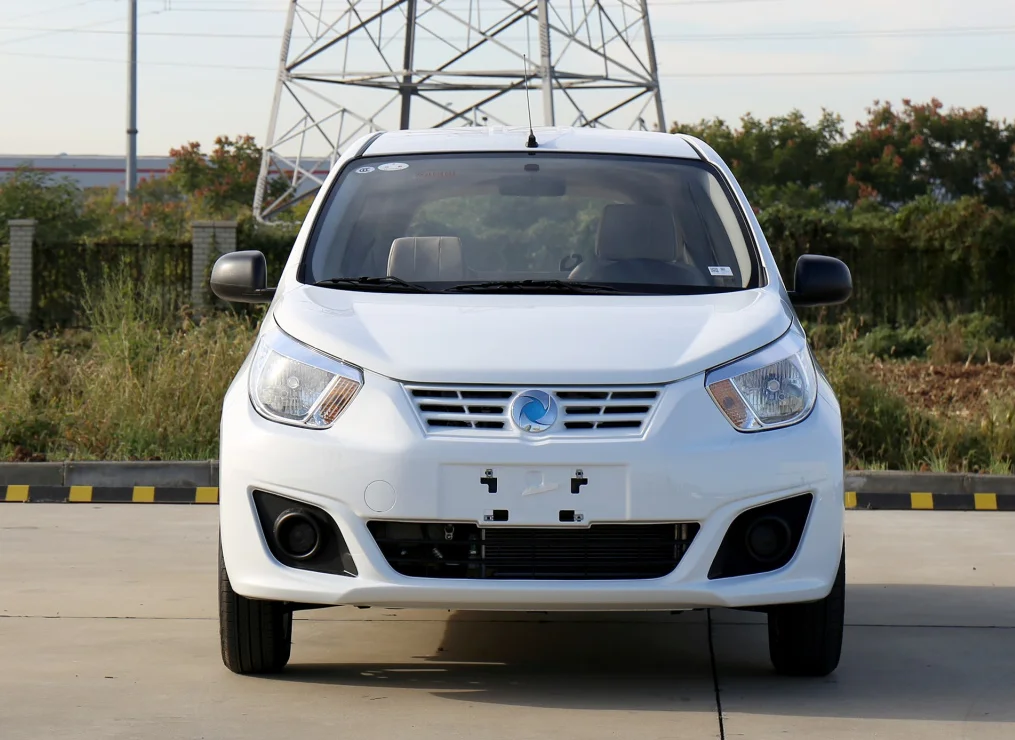 
ER30 Dongfeng brand suitable high speed car fast and slow charge long range suitable for taxi and car rental 