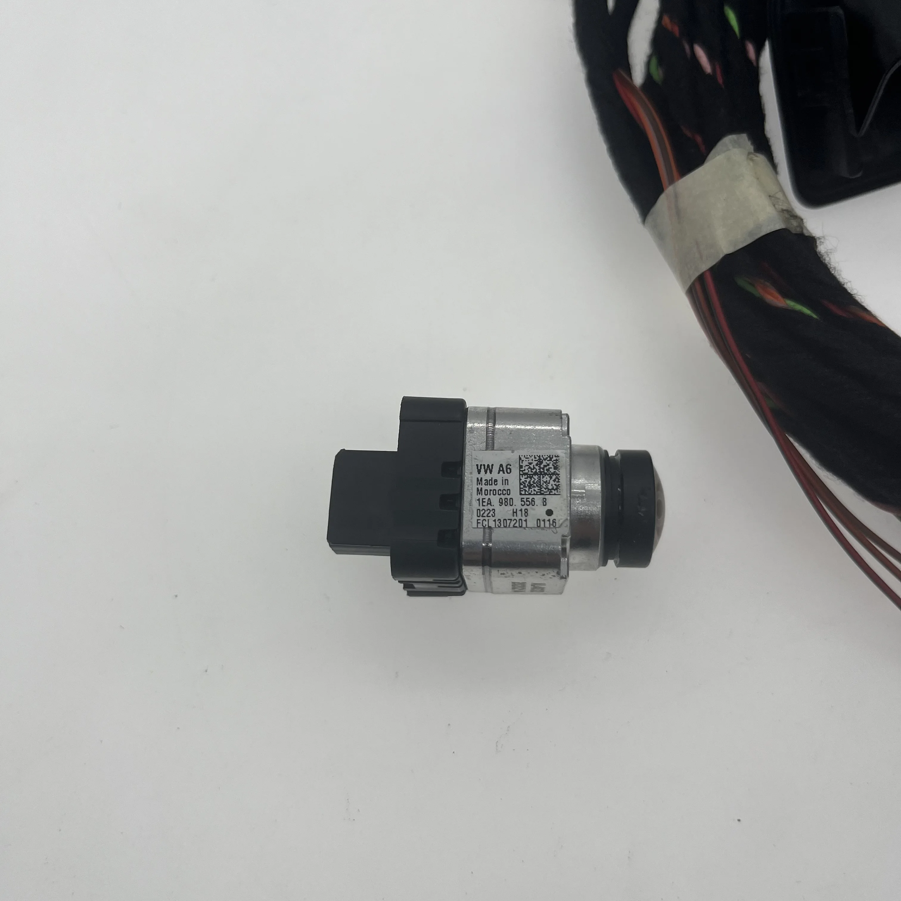 1EA980556  Rear HighLine Camera Kit - Retrofit FOR VW ID.4