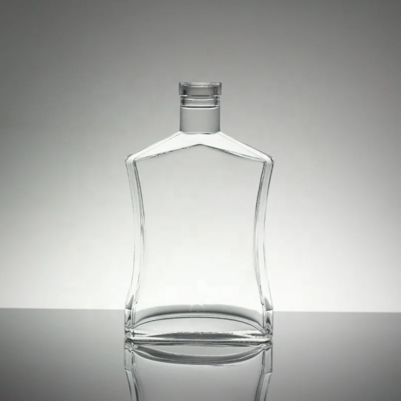 Wholesale  500ml 700ml 750ml Spirits Glass Tequila Bottle Vodka Brandy Whisky Rum Gin Liquor Custom Glass Bottle With Closures