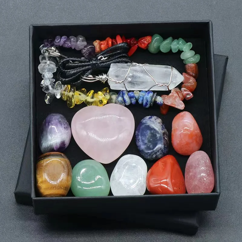 Wholesale Crystal Gravel Rose Quartz Heart 7 Chakra Healing Stones Bracelet Pendant Box Set For Meditation