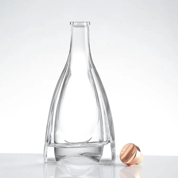 2024 hot sale 500ml Crystal white high-grade empty glass bottle unique empty glass brandy whisky bottle 500ml
