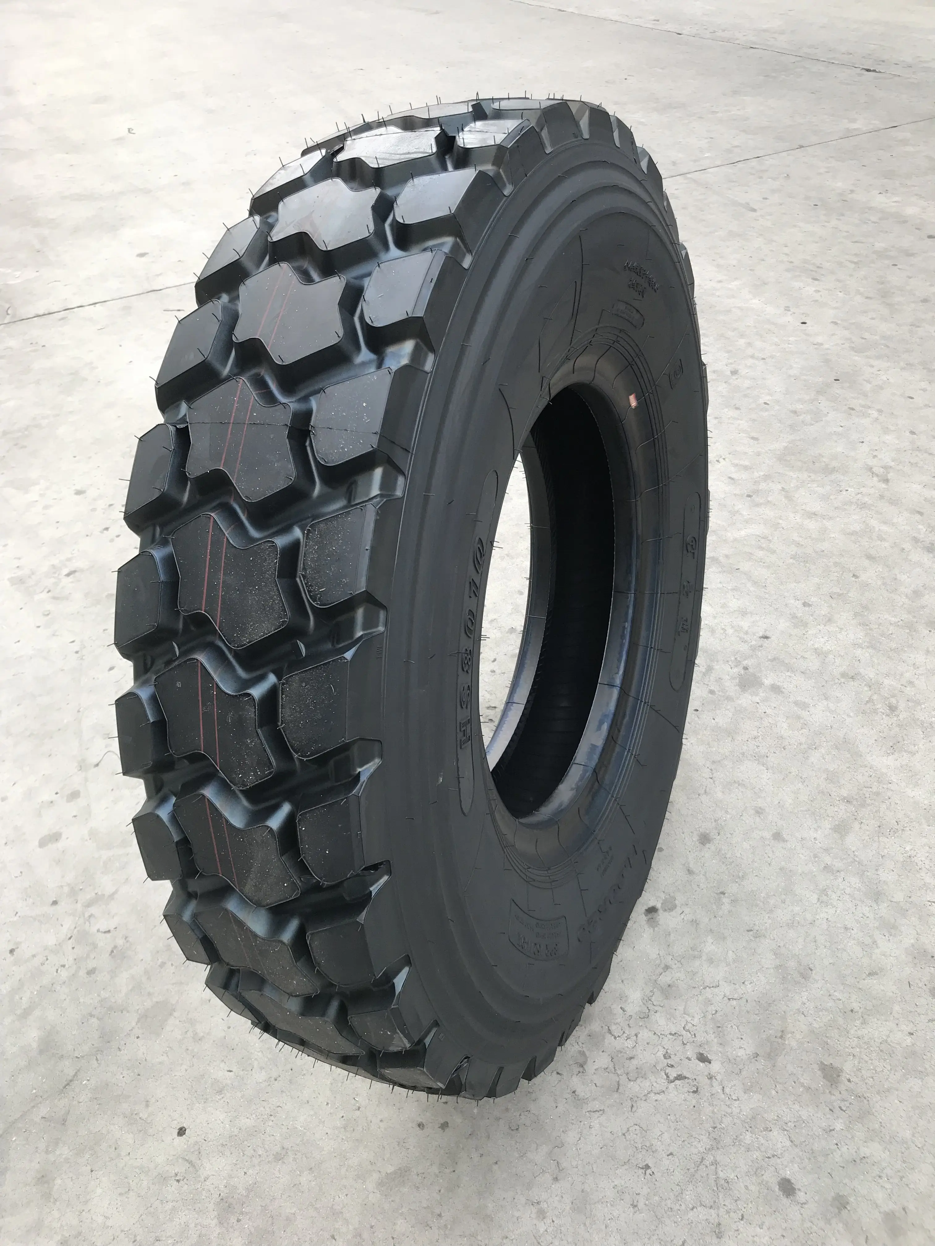 Wholesale Tube Tire HS268 HS801Q Truck and Bus Radial truck Tire 11.00R20-18PR All Position Pattern