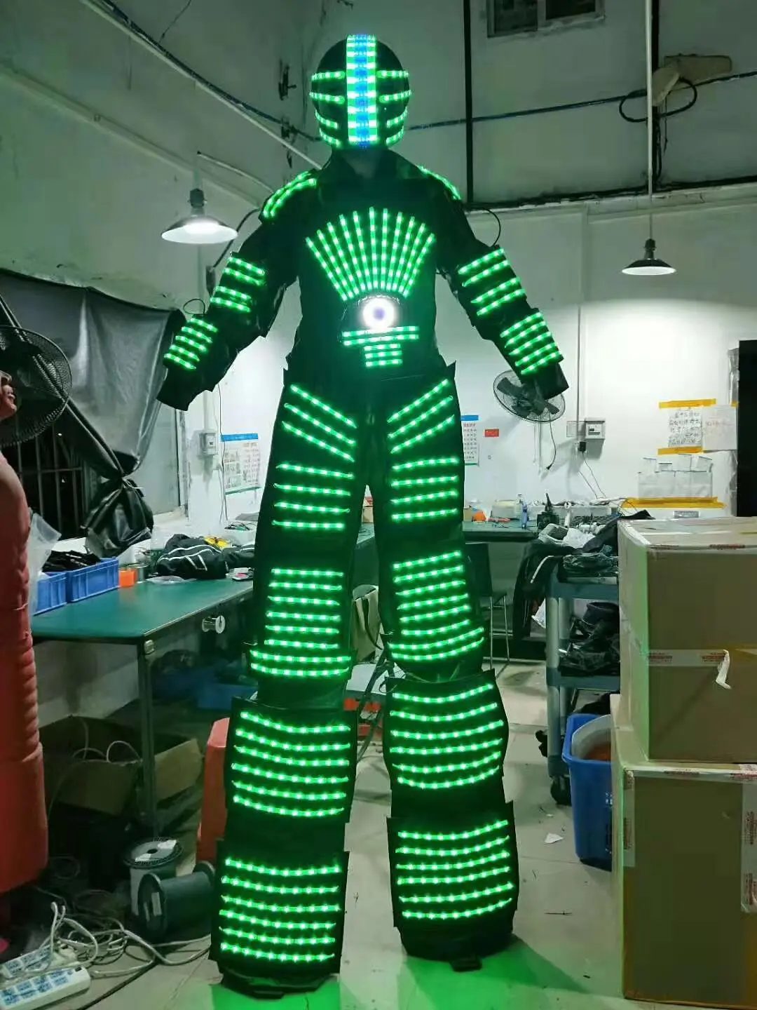 Factory Price LED Luminous Clothes Led Robot Suit For Performance LED Robot Cosplay Costume Ballroom Show Luminescent Clothes