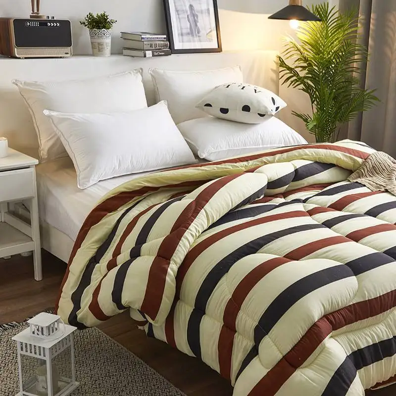 
60S*40S 300T 435gsm polyester fiber filling quilted hotel comforter for hotel and home used 