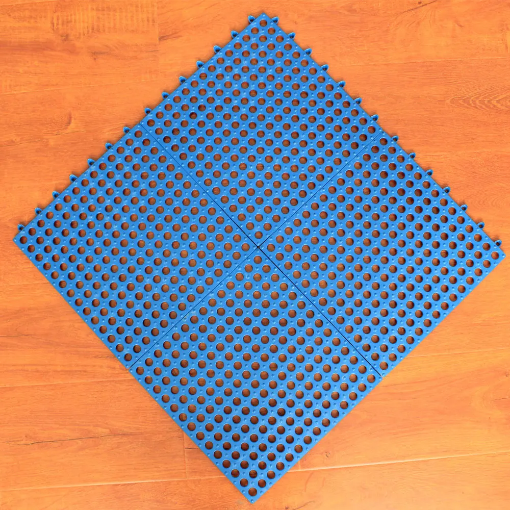 New Product Ideas Plastic Square Water Proof Split Joint Mat Non Slip Drain Hole Bathroom Bath Mat
