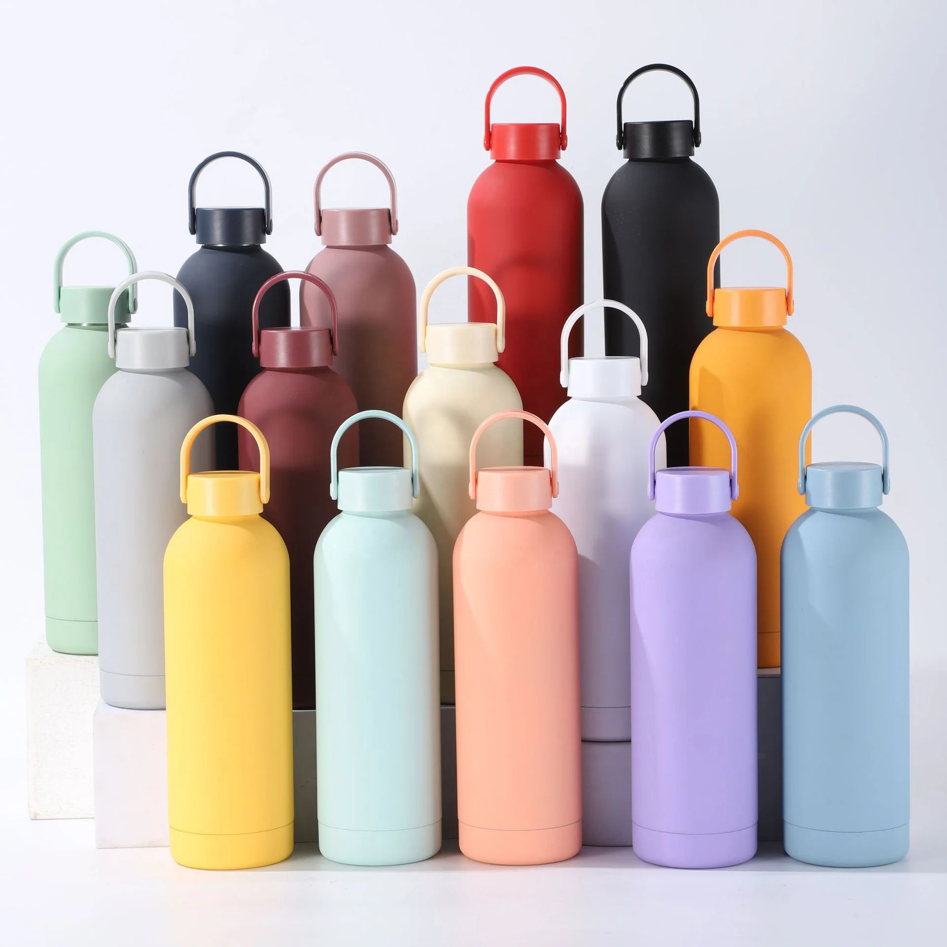 Wholesale Bamboo Lid 500ml Double Wall Insulated Sport Thermal Bottle Rubber Coated Stainless Steel Water Bottle With Handle